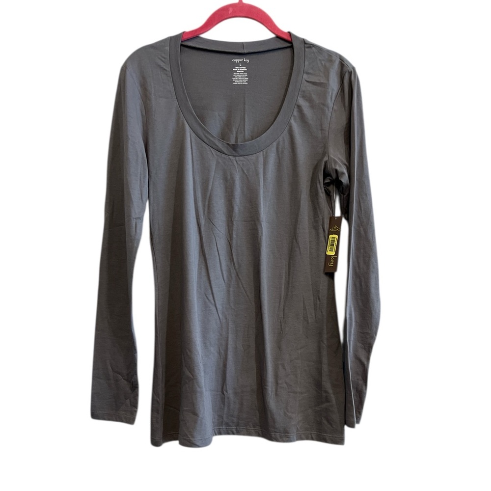 100% Cotton Copper Key Gray Fitted Long Sleeve Tee NEW